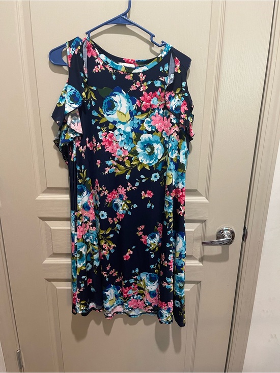 Beeson River Dresses & Skirts - Navy Floral Cold-Shoulder Dress